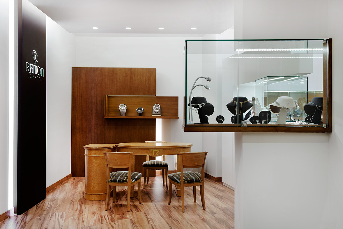 proyecto interiorismo lujo joyeria valencia
