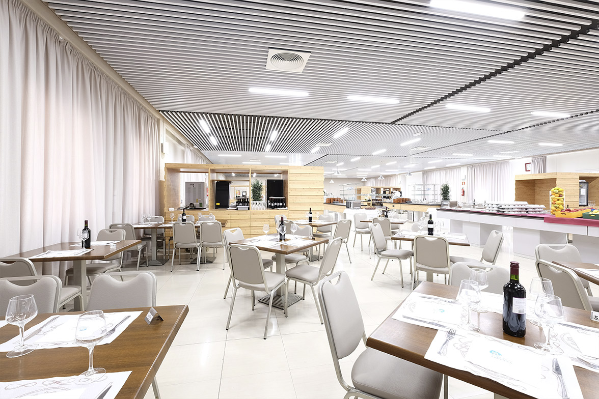 reforma de contract hotel balneario sanahuja elo construcciones